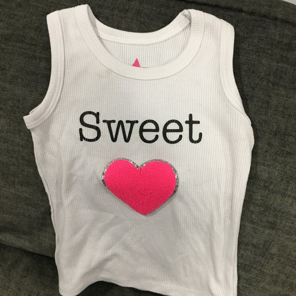 baby tee shirt